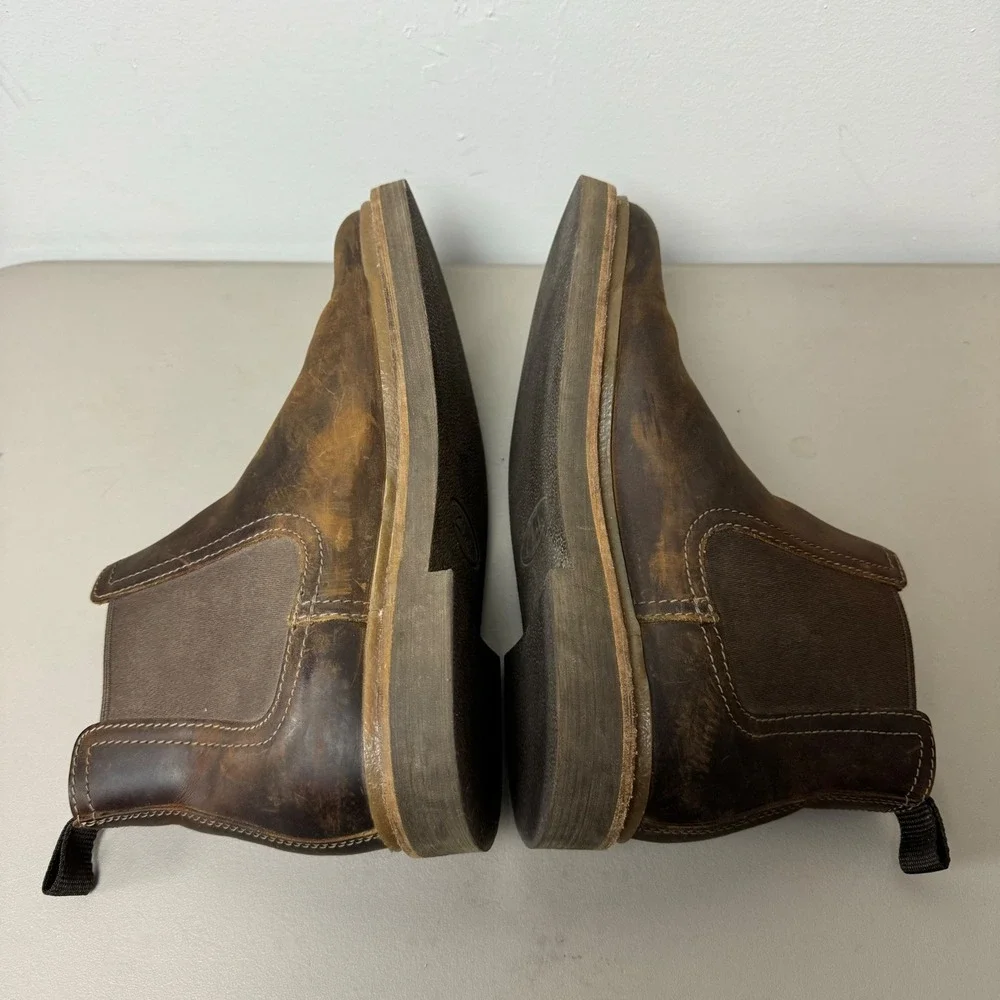 Clarks Clarkdale Easy Chelsea Boot Men 8.5 Beeswax Brown Leather Pull On‎
